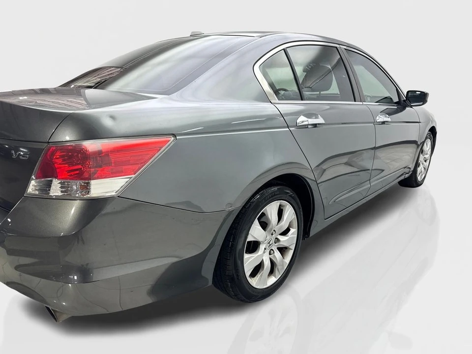 2010 Honda Accord 8th Gen - Image 13 of 21