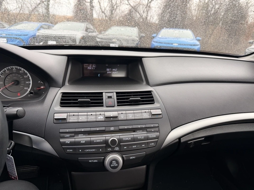 2010 Honda Accord 8th Gen - Image 8 of 12