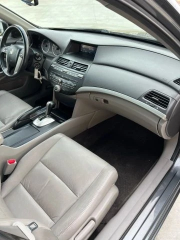 2010 Honda Accord 8th Gen - Image 12 of 21