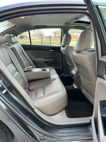 2010 Honda Accord 8th Gen - Image 14 of 21
