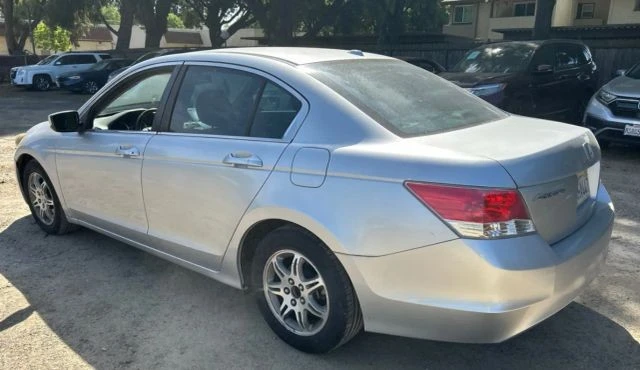 2010 Honda Accord 8th Gen - Image 5 of 12