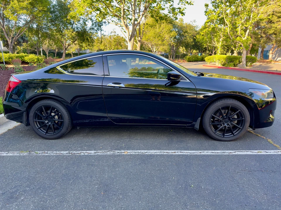 2010 Honda Accord 8th Gen - Image 10 of 31