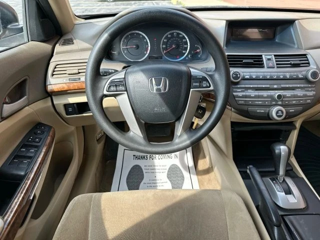 2010 Honda Accord 8th Gen - Image 15 of 21