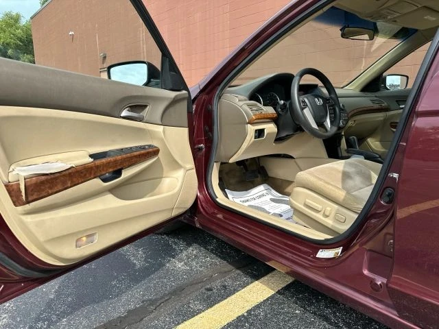 2010 Honda Accord 8th Gen - Image 10 of 21