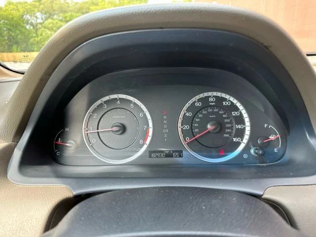2010 Honda Accord 8th Gen - Image 17 of 21