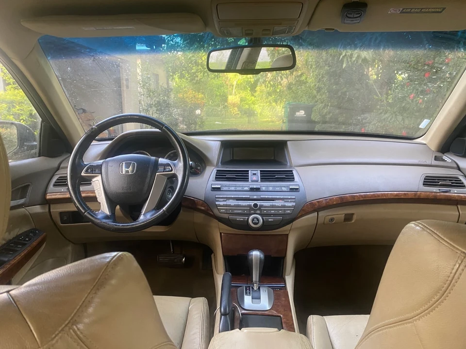 2010 Honda Accord 8th Gen - Image 6 of 16