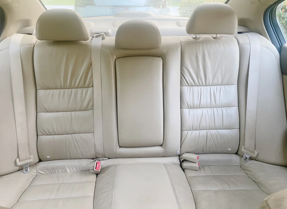 2010 Honda Accord 8th Gen - Image 7 of 16