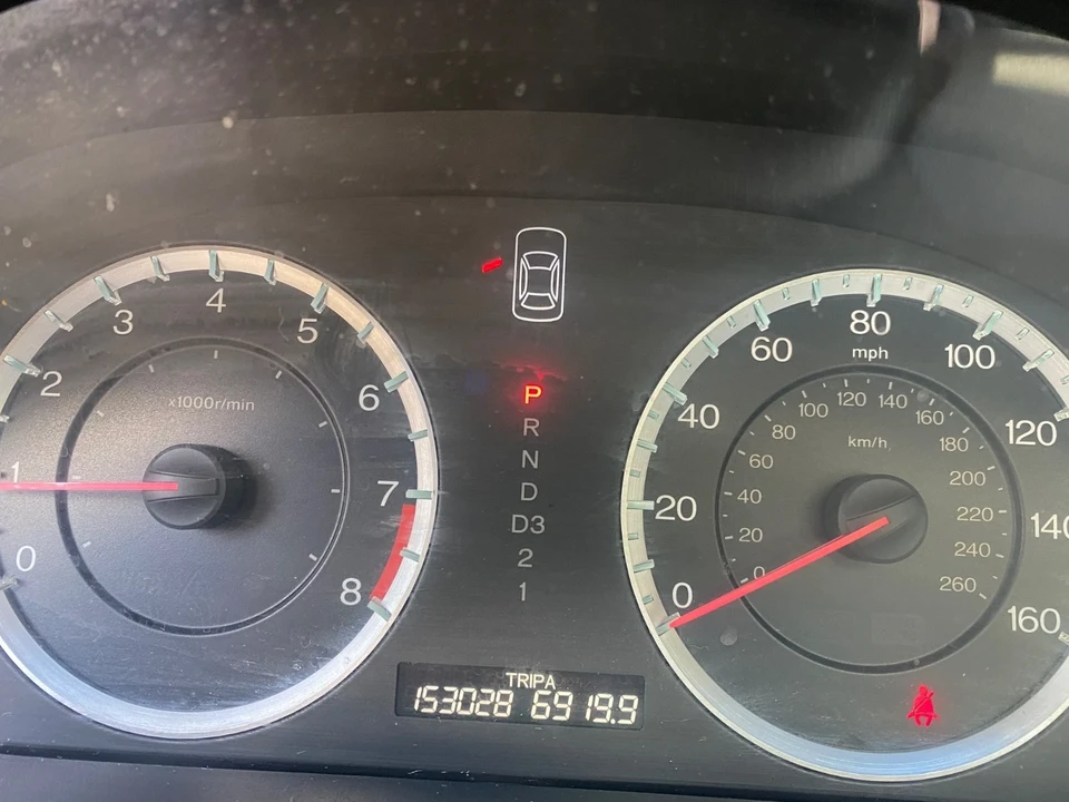 2010 Honda Accord 8th Gen - Image 9 of 9