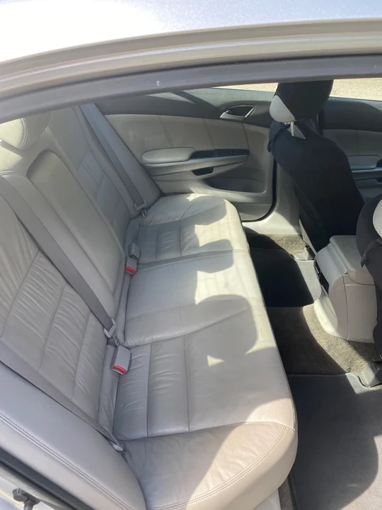 2010 Honda Accord 8th Gen - Image 5 of 9