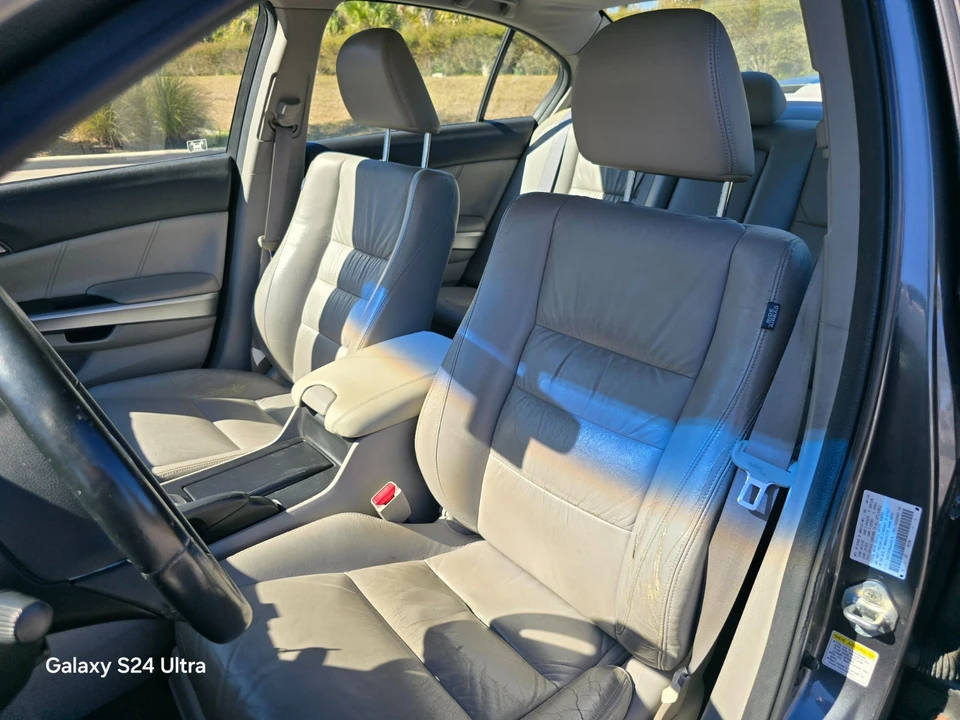 2010 Honda Accord 8th Gen - Image 13 of 21