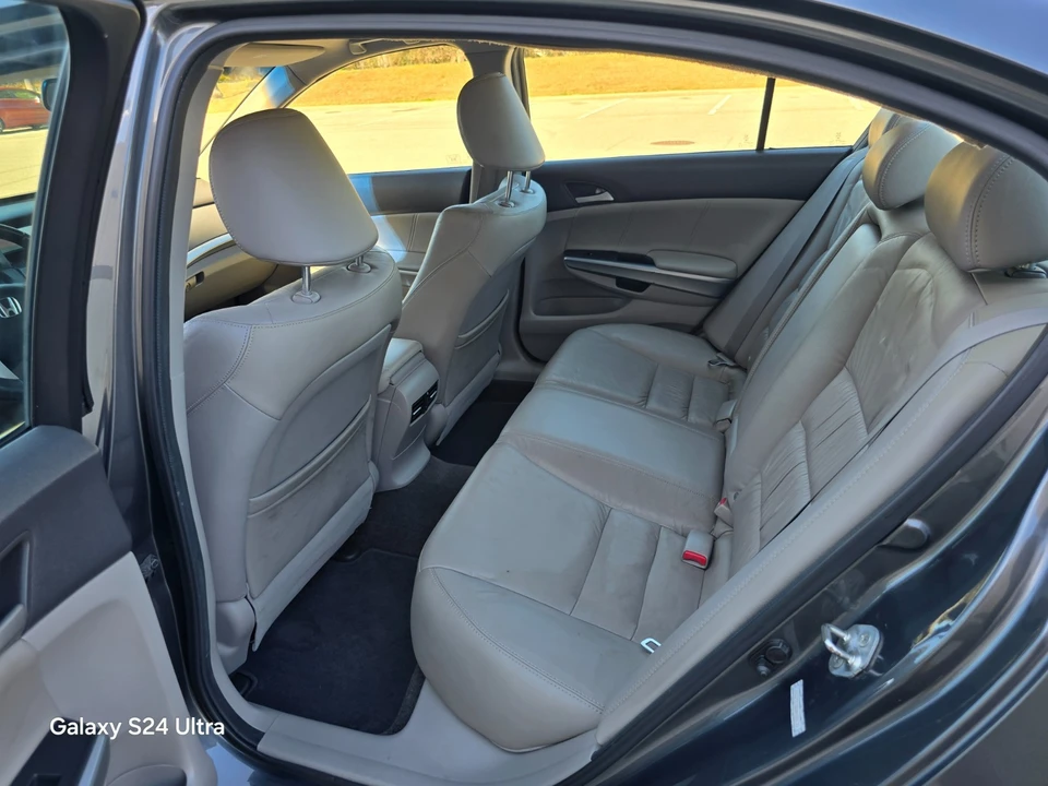 2010 Honda Accord 8th Gen - Image 19 of 21