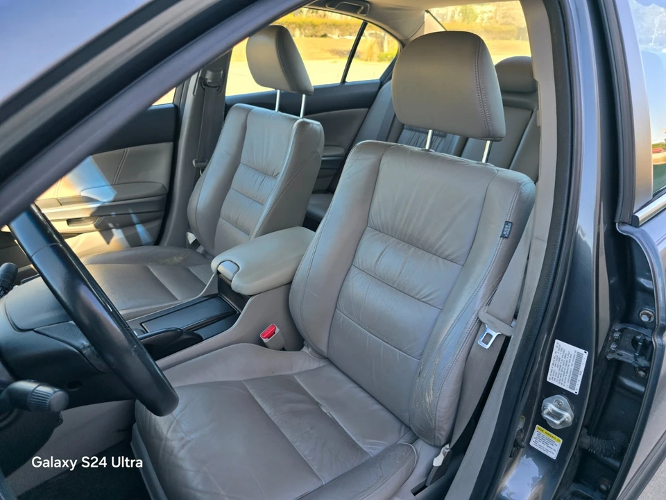 2010 Honda Accord 8th Gen - Image 15 of 21