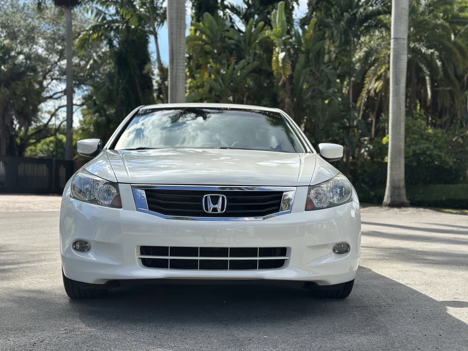 2010 Honda Accord 8th Gen - Image 4 of 21