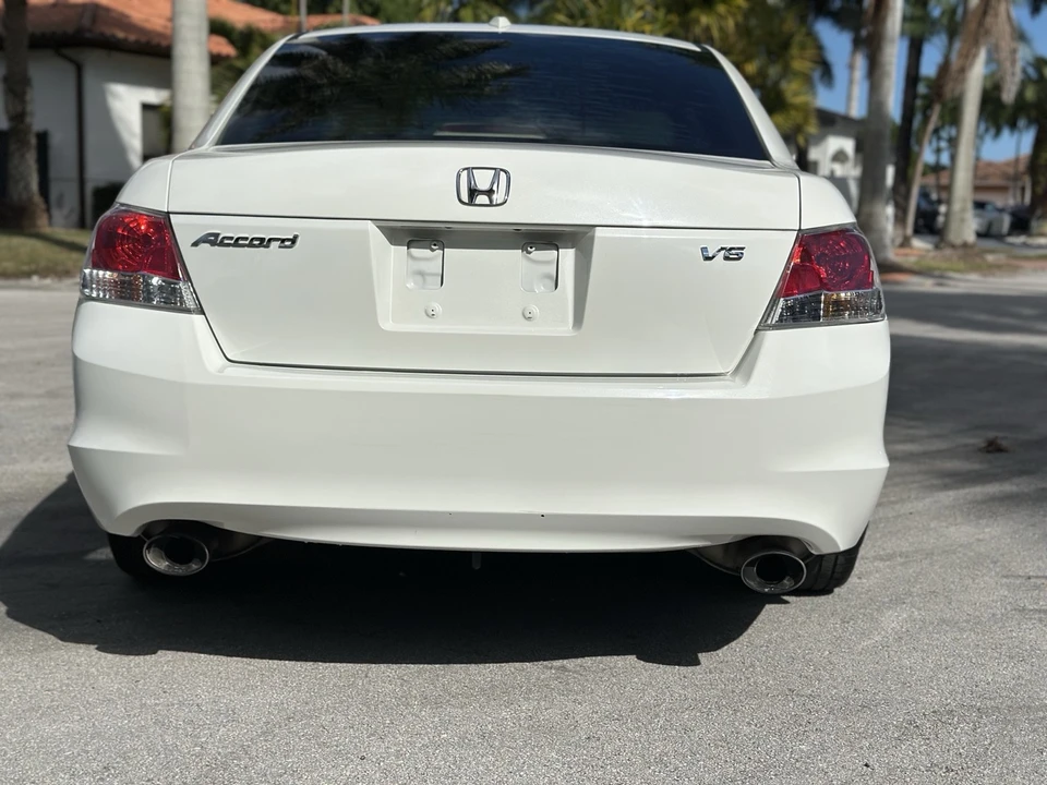 2010 Honda Accord 8th Gen - Image 11 of 21