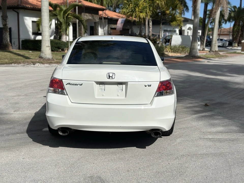 2010 Honda Accord 8th Gen - Image 12 of 21