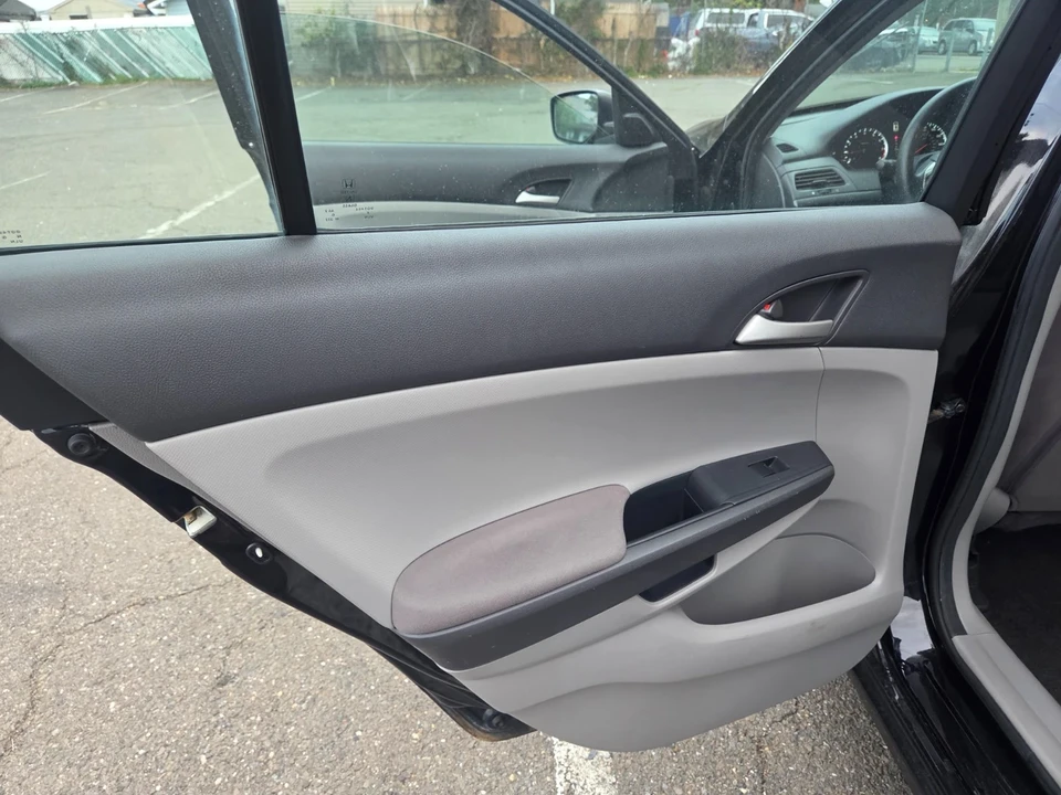 2010 Honda Accord 8th Gen - Image 21 of 21