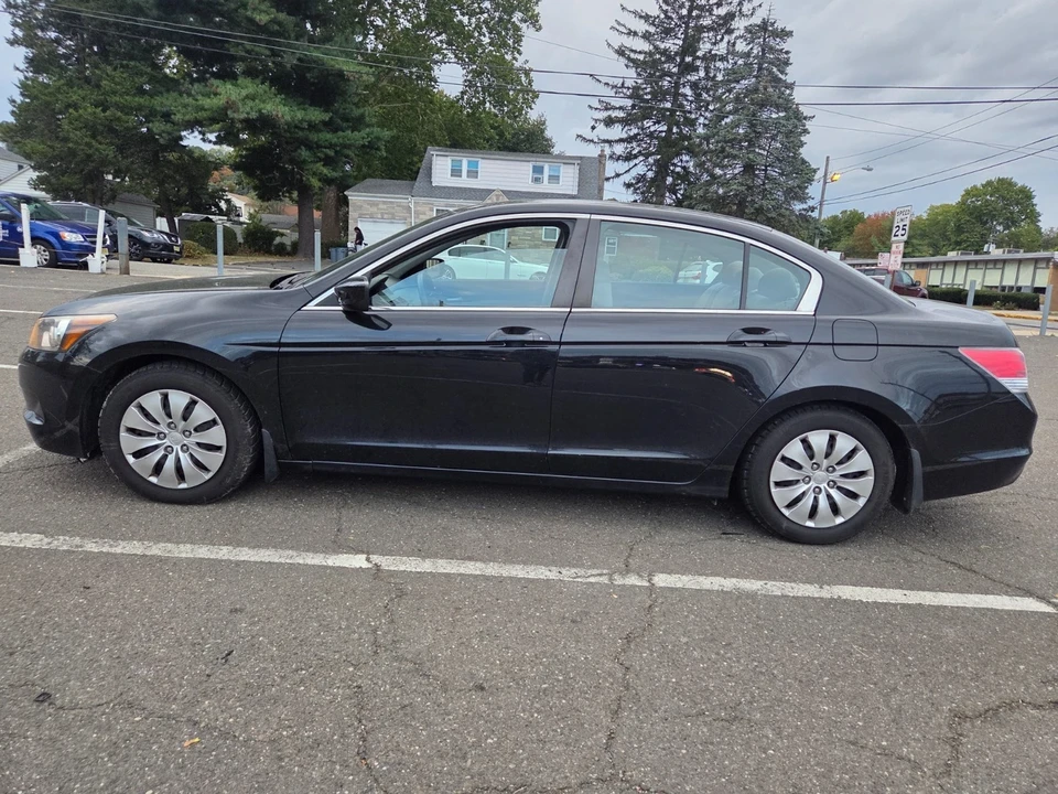 2010 Honda Accord 8th Gen - Image 2 of 21