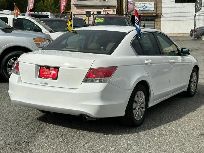 2010 Honda Accord 8th Gen - Image 4 of 12