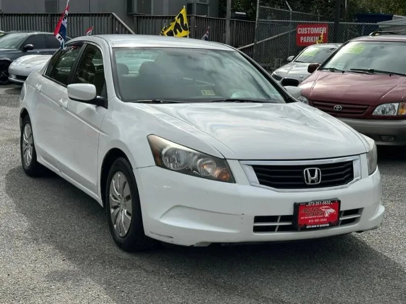 2010 Honda Accord 8th Gen - Image 3 of 12