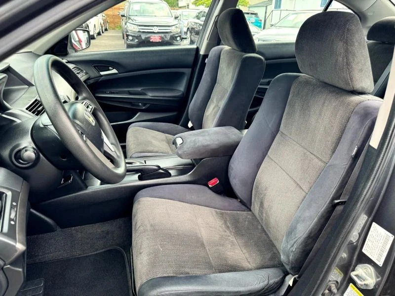 2010 Honda Accord 8th Gen - Image 11 of 12