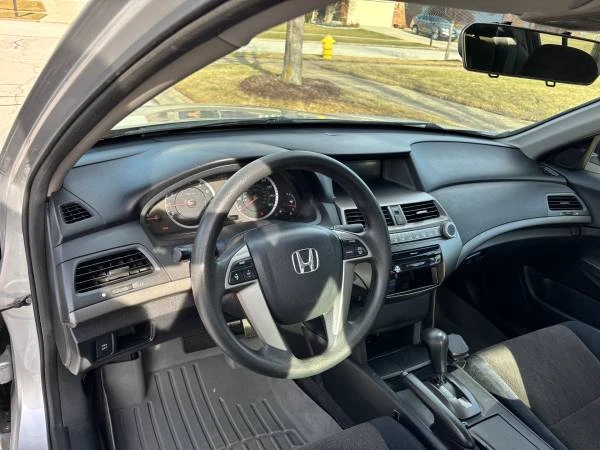 2010 Honda Accord 8th Gen - Image 9 of 11