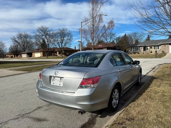 2010 Honda Accord 8th Gen - Image 8 of 11