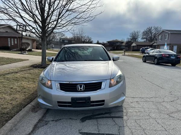 2010 Honda Accord 8th Gen - Image 2 of 11