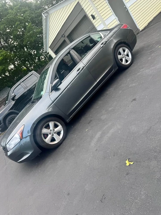2010 Honda Accord 8th Gen - Image 8 of 14