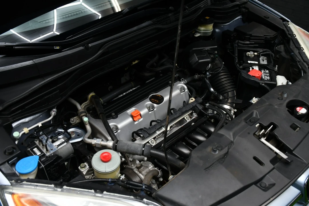 2010 Honda CR-V 3rd Gen - Image 10 of 21