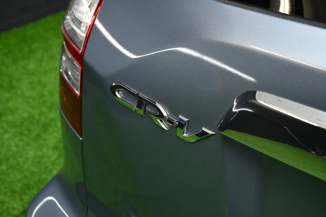 2010 Honda CR-V 3rd Gen - Image 9 of 21