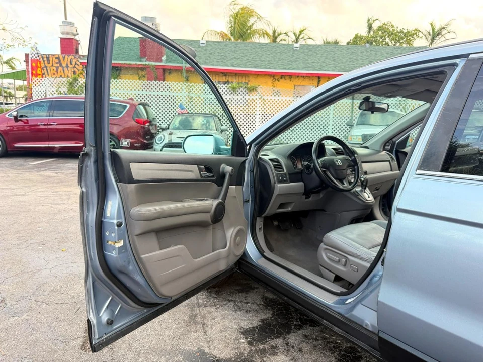 2010 Honda CR-V 3rd Gen - Image 19 of 31