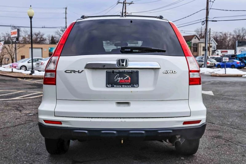 2010 Honda CR-V 3rd Gen - Image 5 of 12