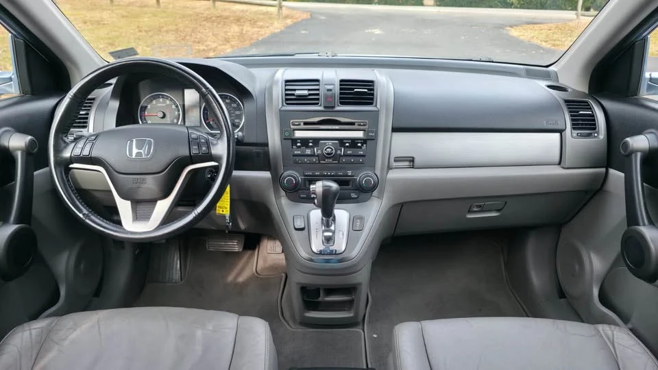 2010 Honda CR-V 3rd Gen - Image 6 of 20