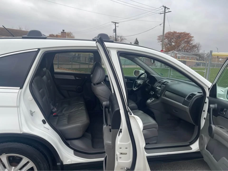 2010 Honda CR-V 3rd Gen - Image 9 of 11