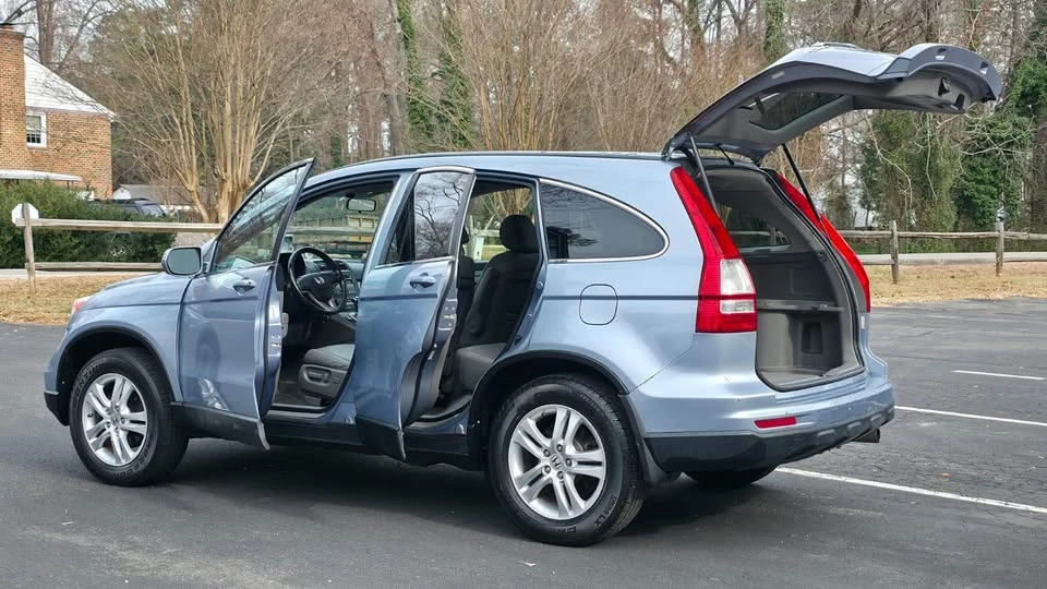 2010 Honda CR-V 3rd Gen - Image 19 of 20
