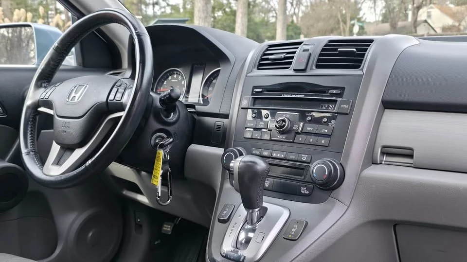 2010 Honda CR-V 3rd Gen - Image 11 of 20