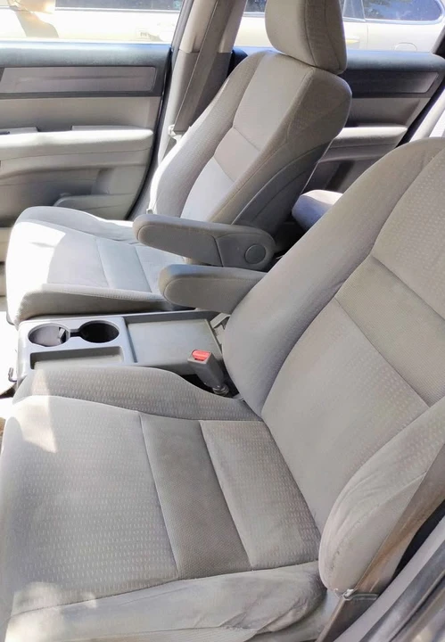 2010 Honda CR-V 3rd Gen - Image 5 of 9