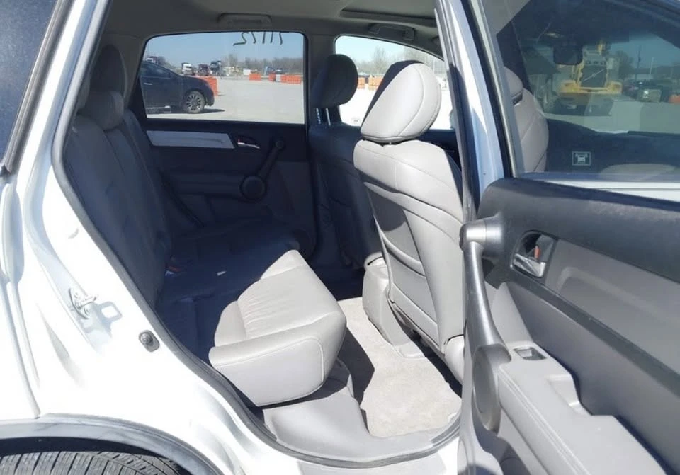 2010 Honda CR-V 3rd Gen - Image 5 of 9