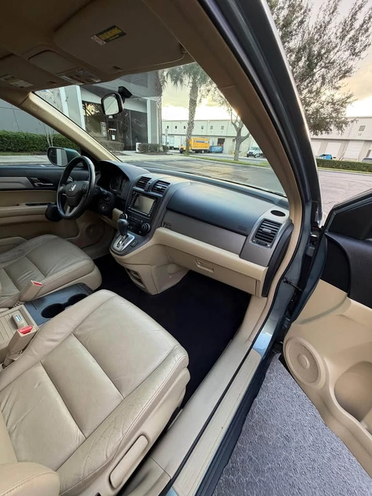 2010 Honda CR-V 3rd Gen - Image 11 of 14
