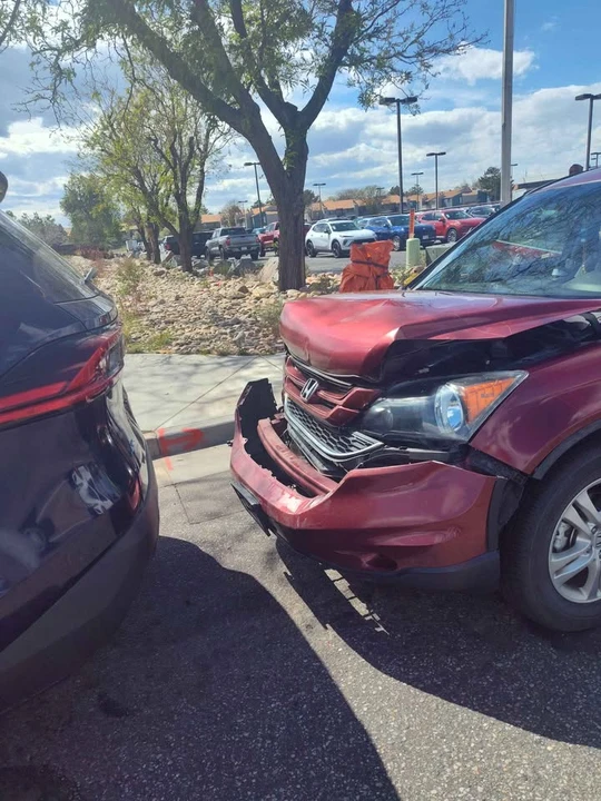 2010 Honda CR-V 3rd Gen - Image 4 of 13