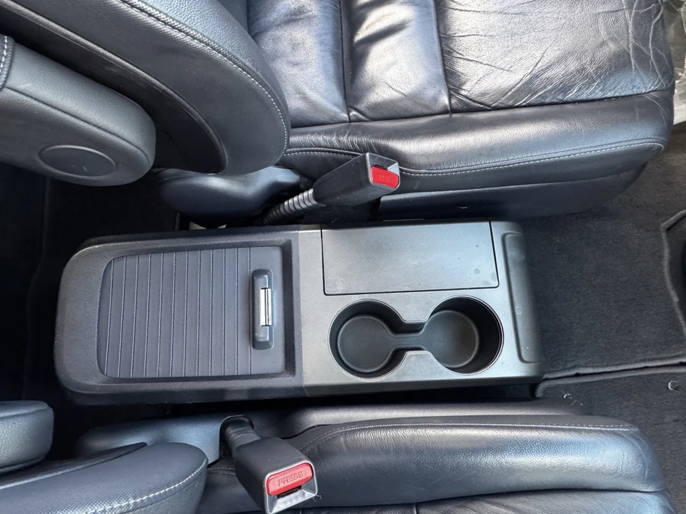 2010 Honda CR-V 3rd Gen - Image 8 of 20
