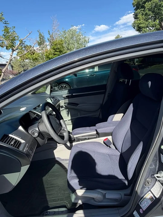 2010 Honda CR-V 3rd Gen - Image 3 of 6