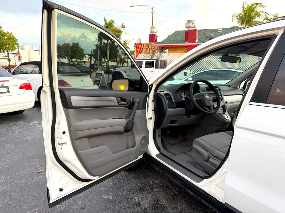 2010 Honda CR-V 3rd Gen - Image 18 of 21