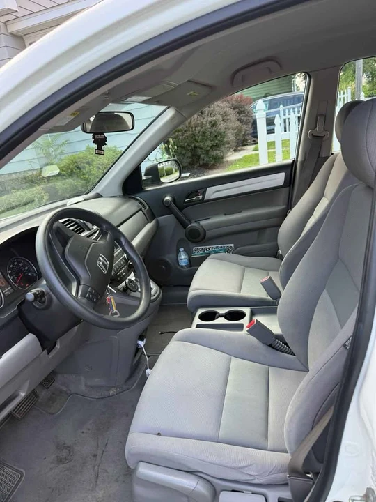 2010 Honda CR-V 3rd Gen - Image 5 of 8