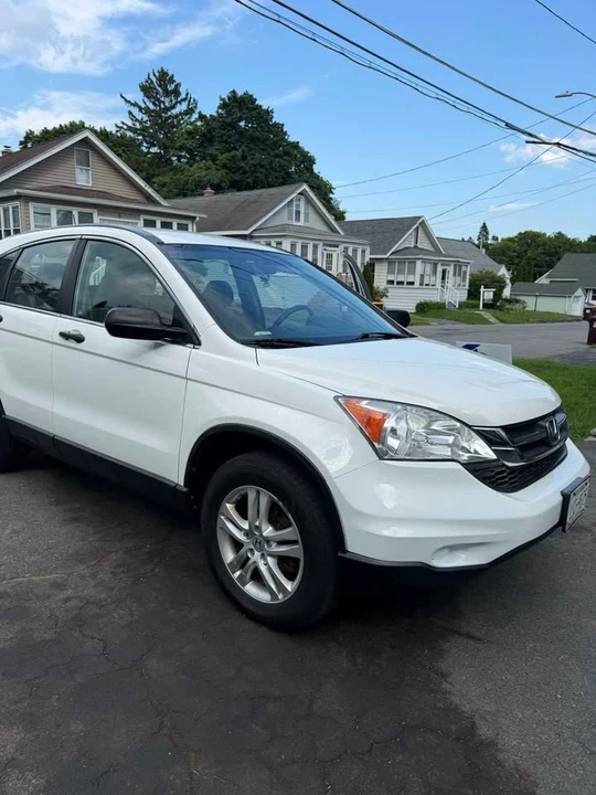 2010 Honda CR-V 3rd Gen - Image 2 of 8
