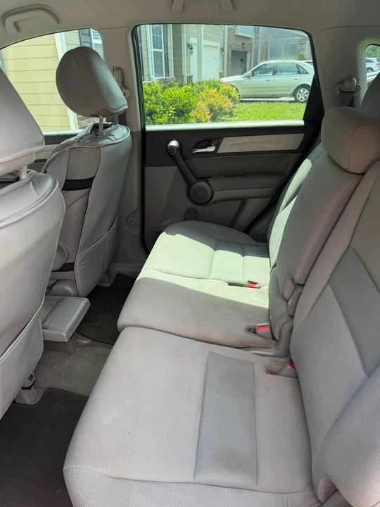 2010 Honda CR-V 3rd Gen - Image 9 of 9