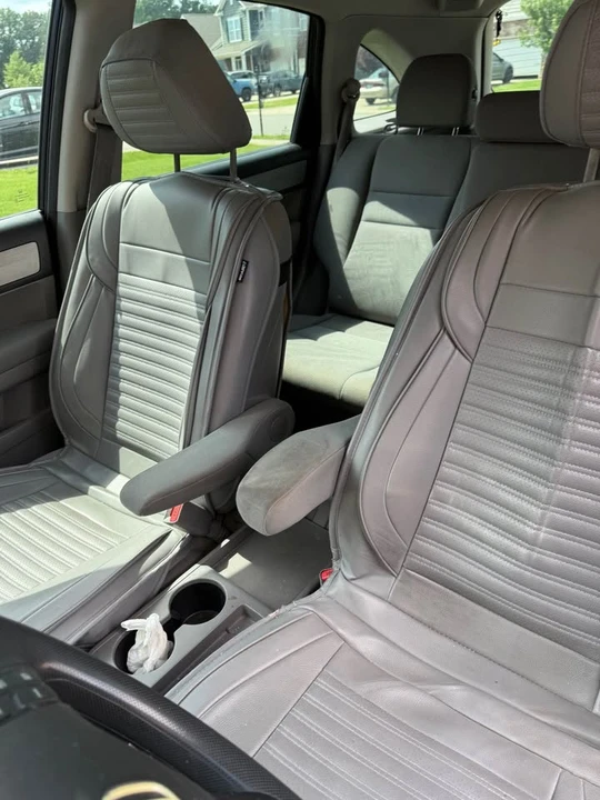 2010 Honda CR-V 3rd Gen - Image 7 of 9