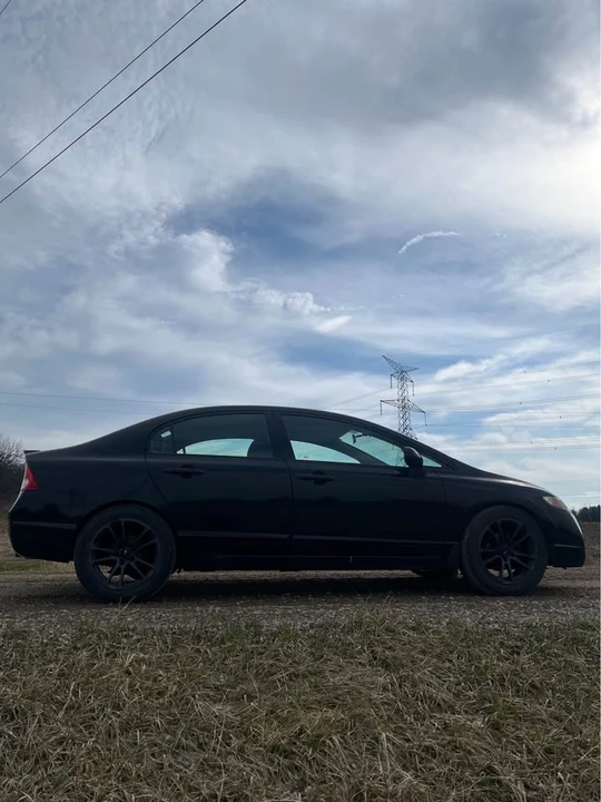 2010 Honda Civic 8th Gen - Image 8 of 9