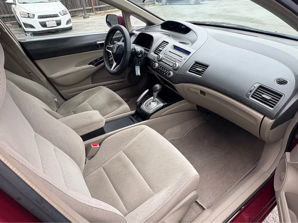 2010 Honda Civic 8th Gen - Image 8 of 10