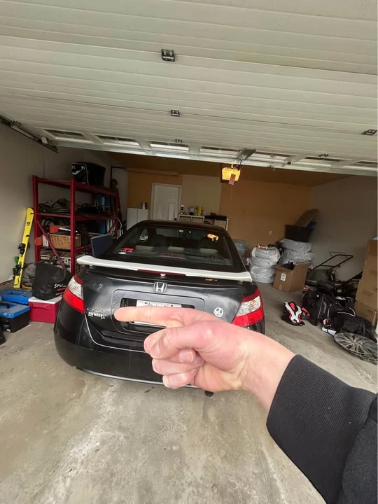 2010 Honda Civic 8th Gen - Image 3 of 7